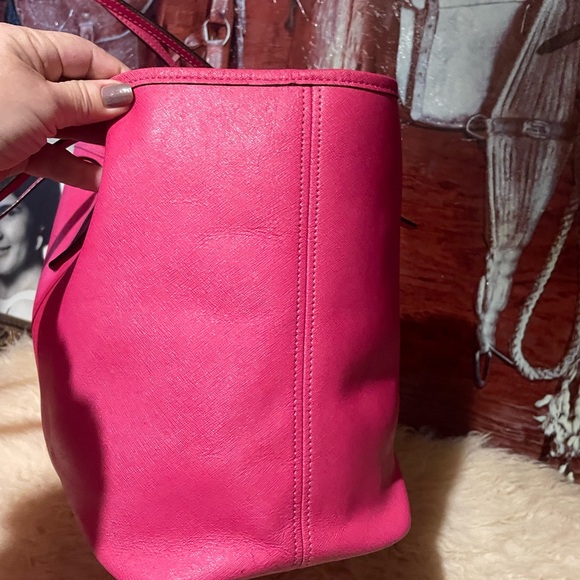 Michael Kors XXL pink leather bag - Picture 4 of 11